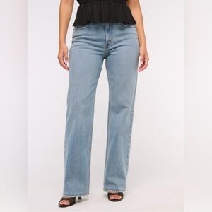 Abercrombie & Fitch Curve Love High Rise 90s Relaxed Jean Size 37 Short NWT